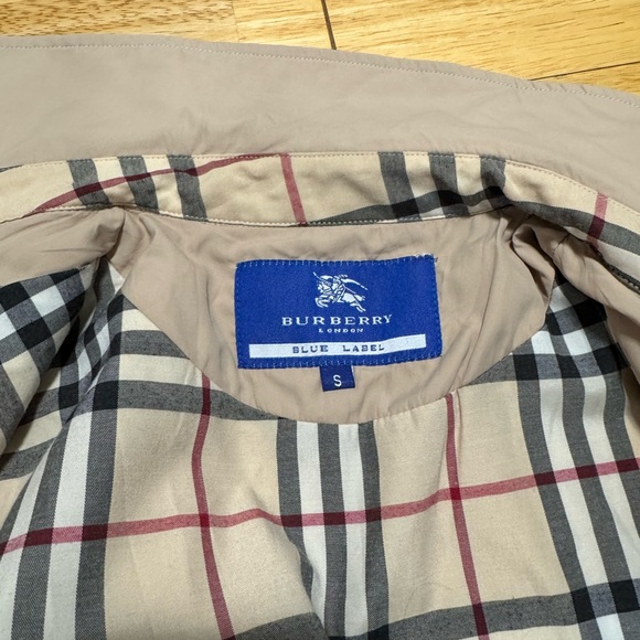 Burberry Ladies Trench Coat Lightweight - Picture 3 of 10